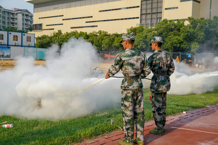 消防演練進軍訓,提高意識保安全——廣州商學院組織開展消防安全演練